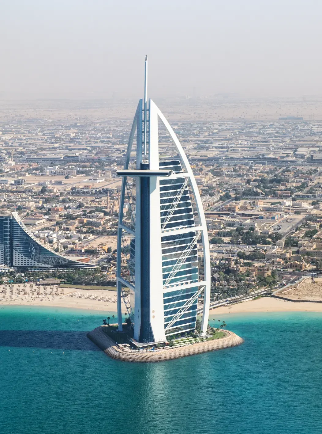 EMIRATI e1748381349959